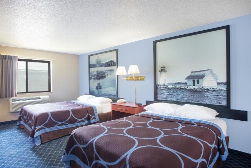 Super 8 by Wyndham Massena NY image 10